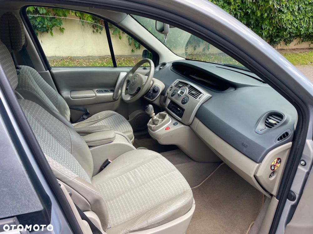 Renault Scenic 1.9 dCi Confort Expression - 7