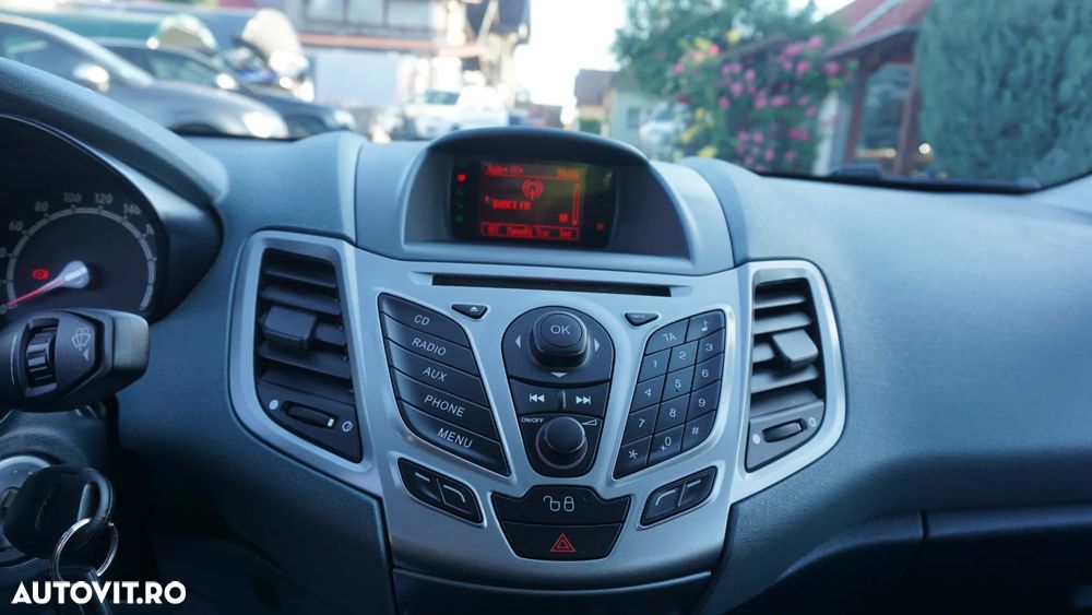 Ford Fiesta 1.25 Ambiente - 23