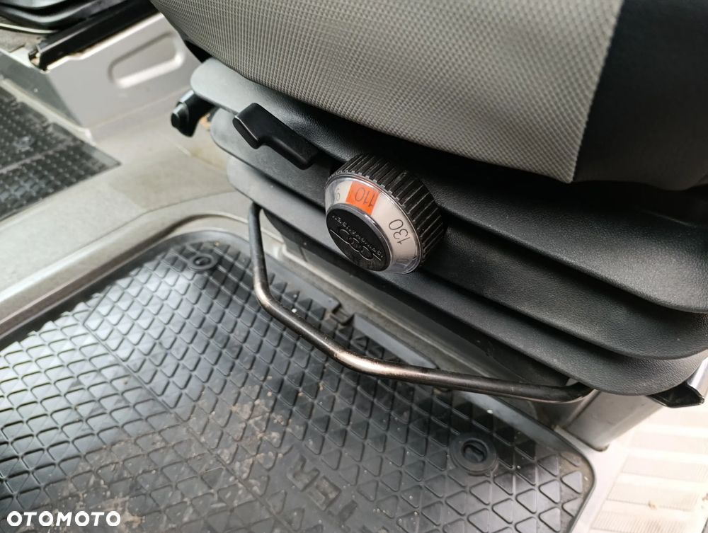 Volkswagen Crafter - 22