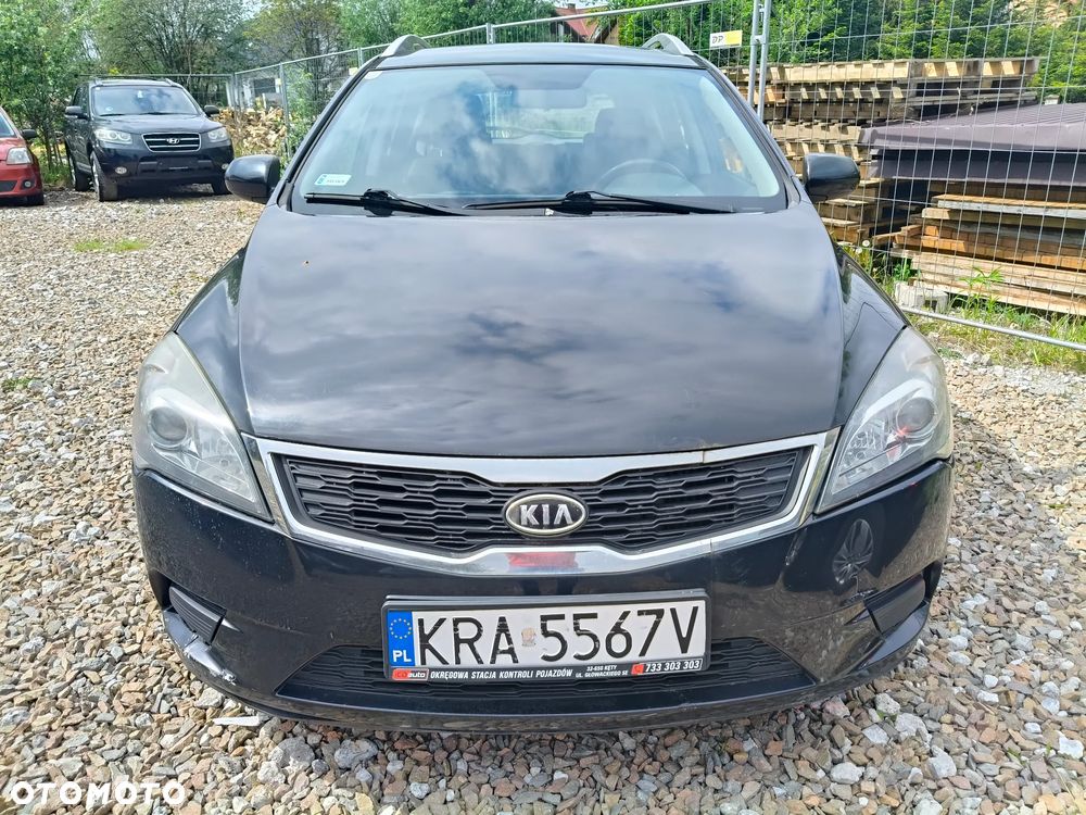 Kia Ceed - 1