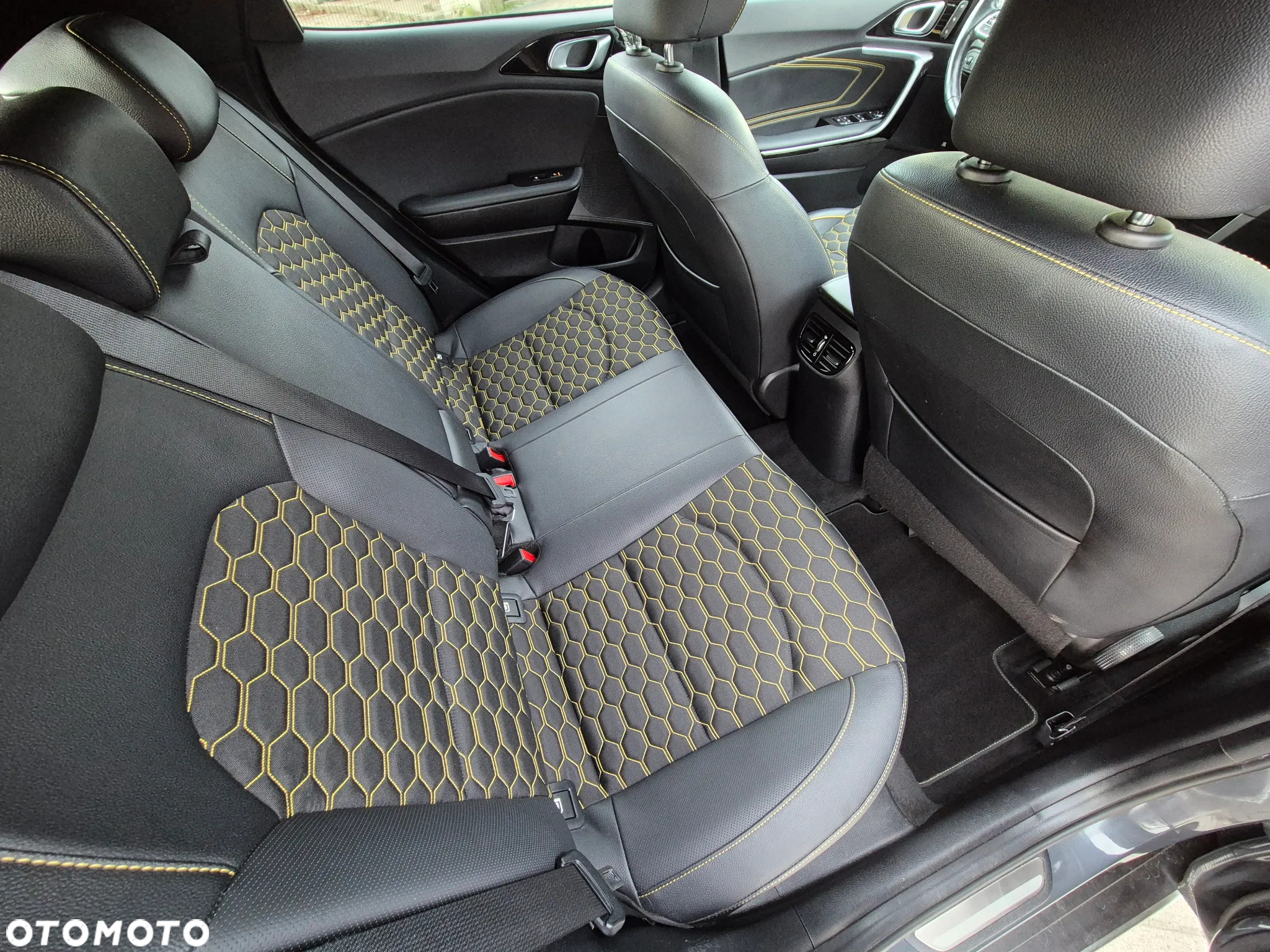 Kia XCeed 1.4 T-GDI OPF DCT7 PLATINUM EDITION - 20
