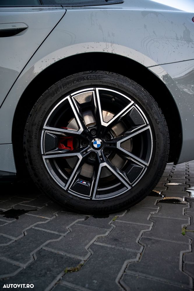 BMW i4 eDrive35 - 9