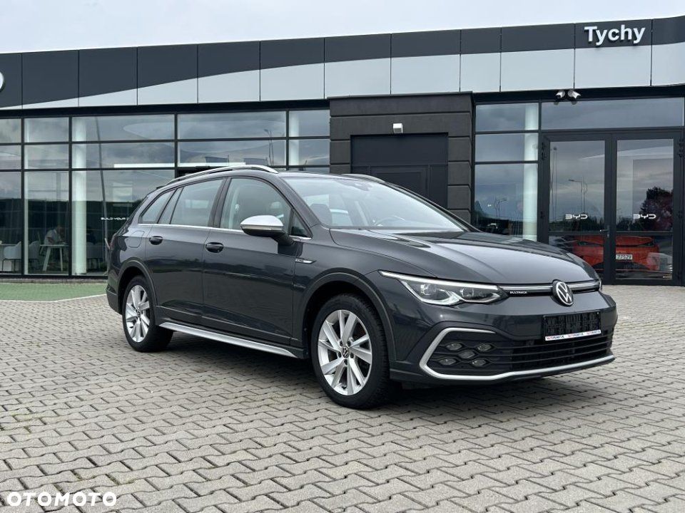 Volkswagen Golf - 22
