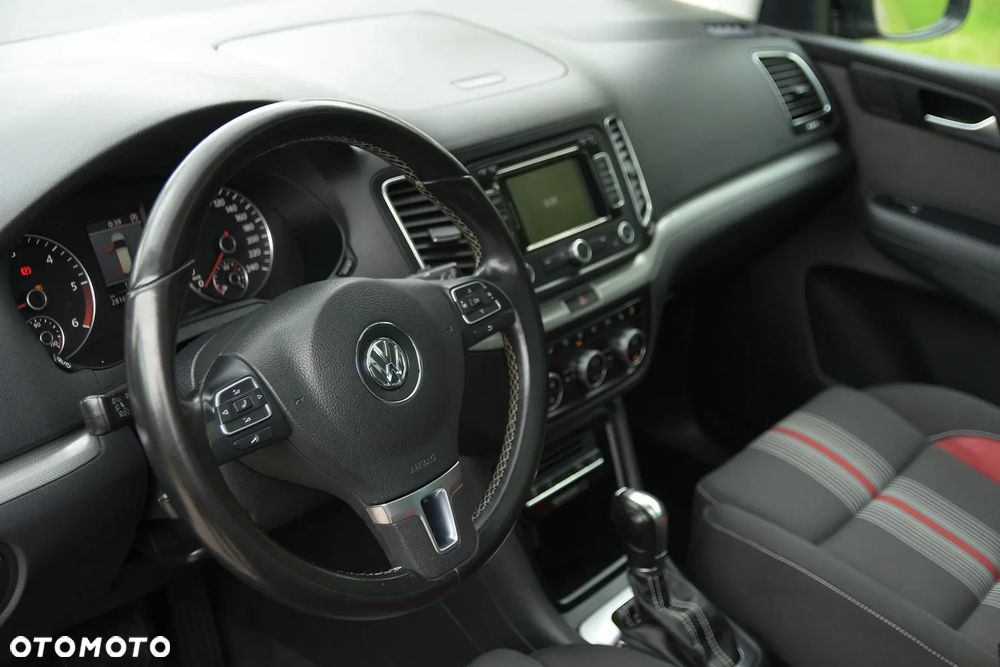 Volkswagen Sharan 2.0 TDI DSG Highline - 17