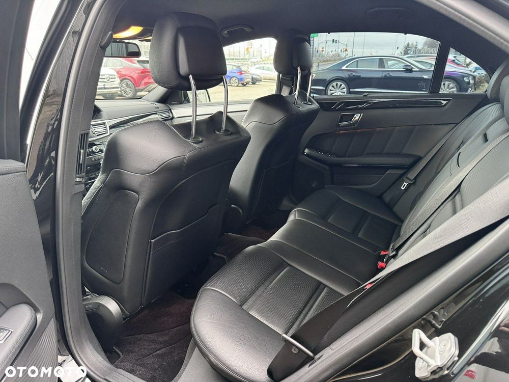 Mercedes-Benz Klasa E - 16