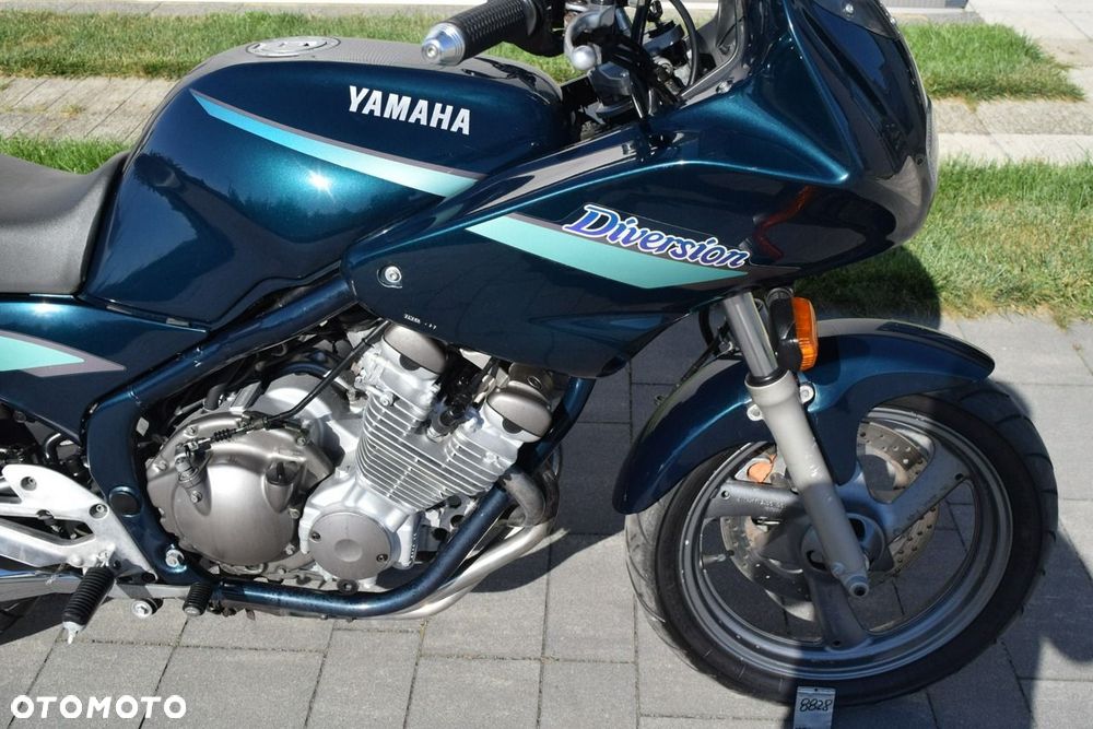 Yamaha XJ - 4