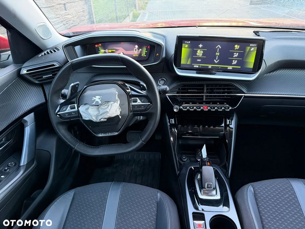 Peugeot 2008 BlueHDi 130 EAT8 Allure Pack - 14