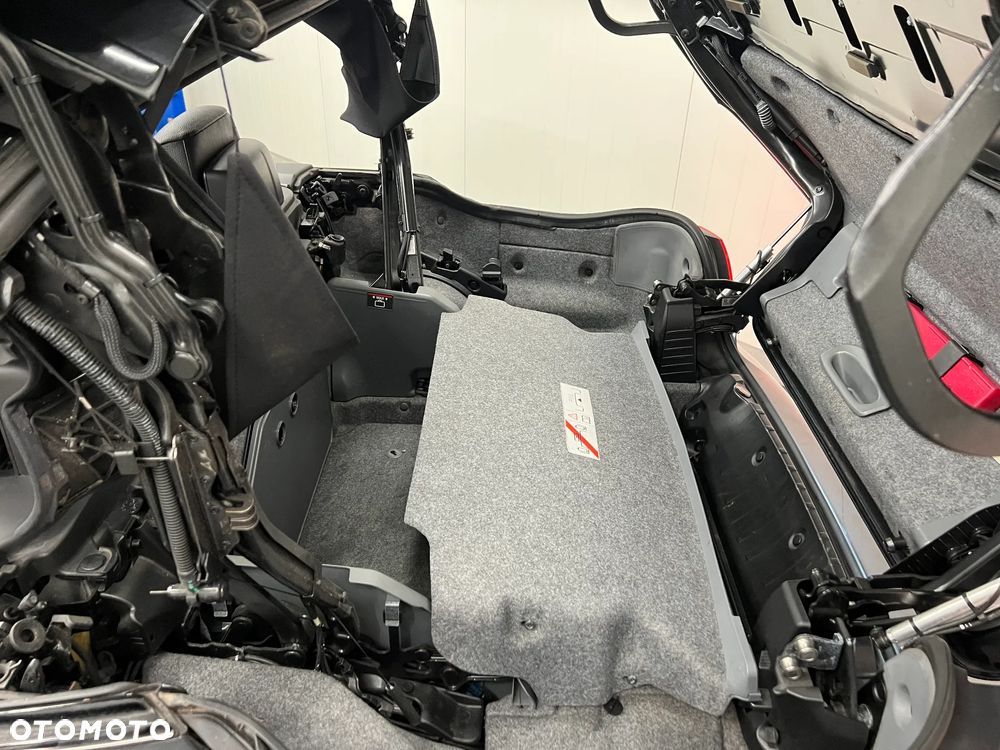 BMW Seria 3 320d DPF M Sport Edition - 30