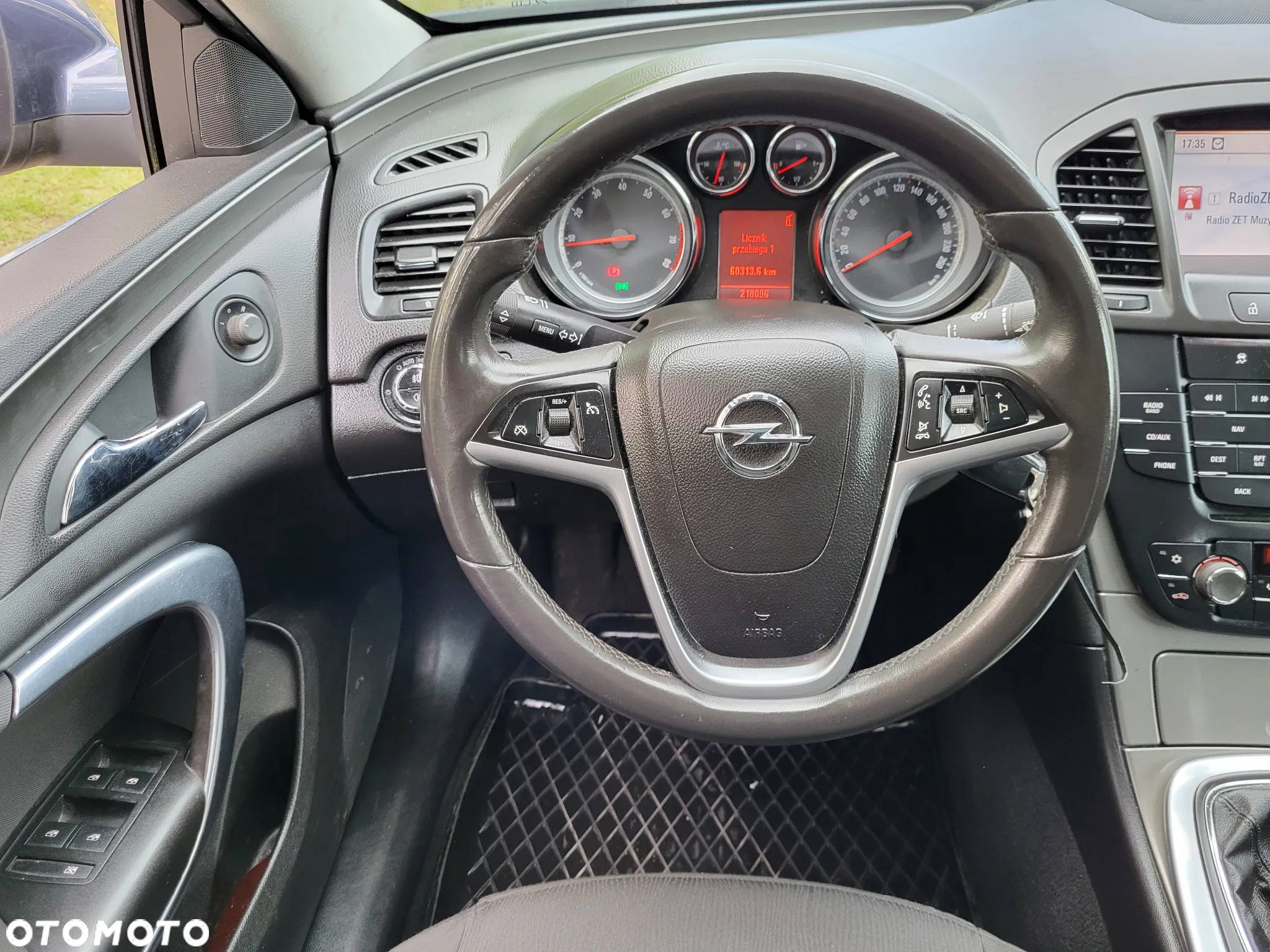 Opel Insignia 1.6 Turbo Sports Tourer Cosmo - 34