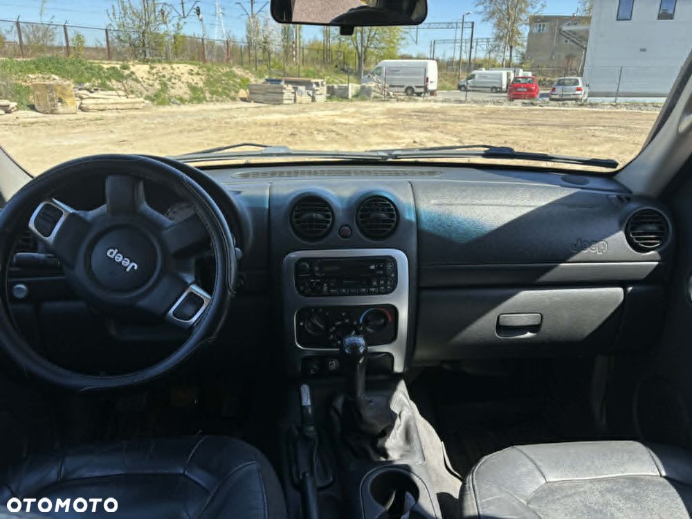 Jeep Cherokee - 6