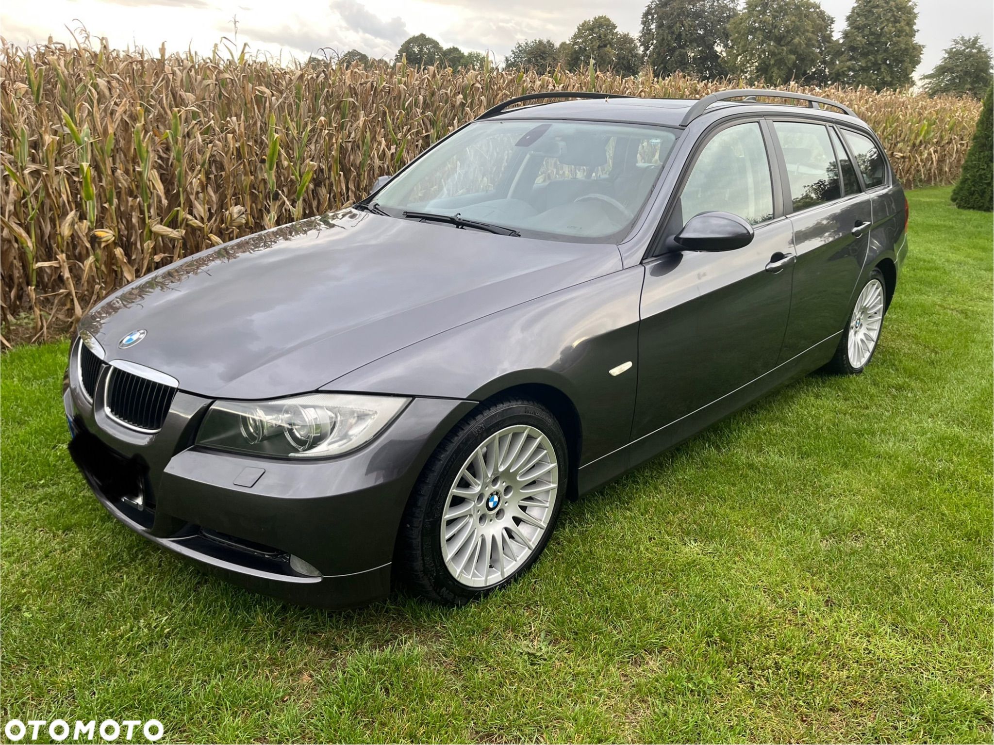 BMW Seria 3 318d DPF Touring - 1