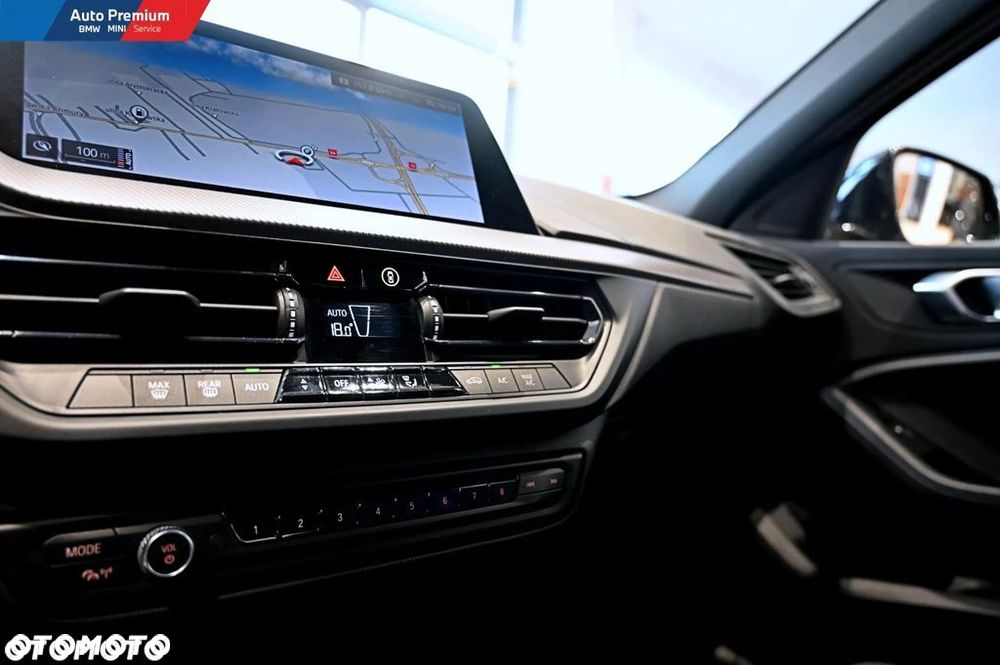 BMW Seria 1 118i M Sport - 9