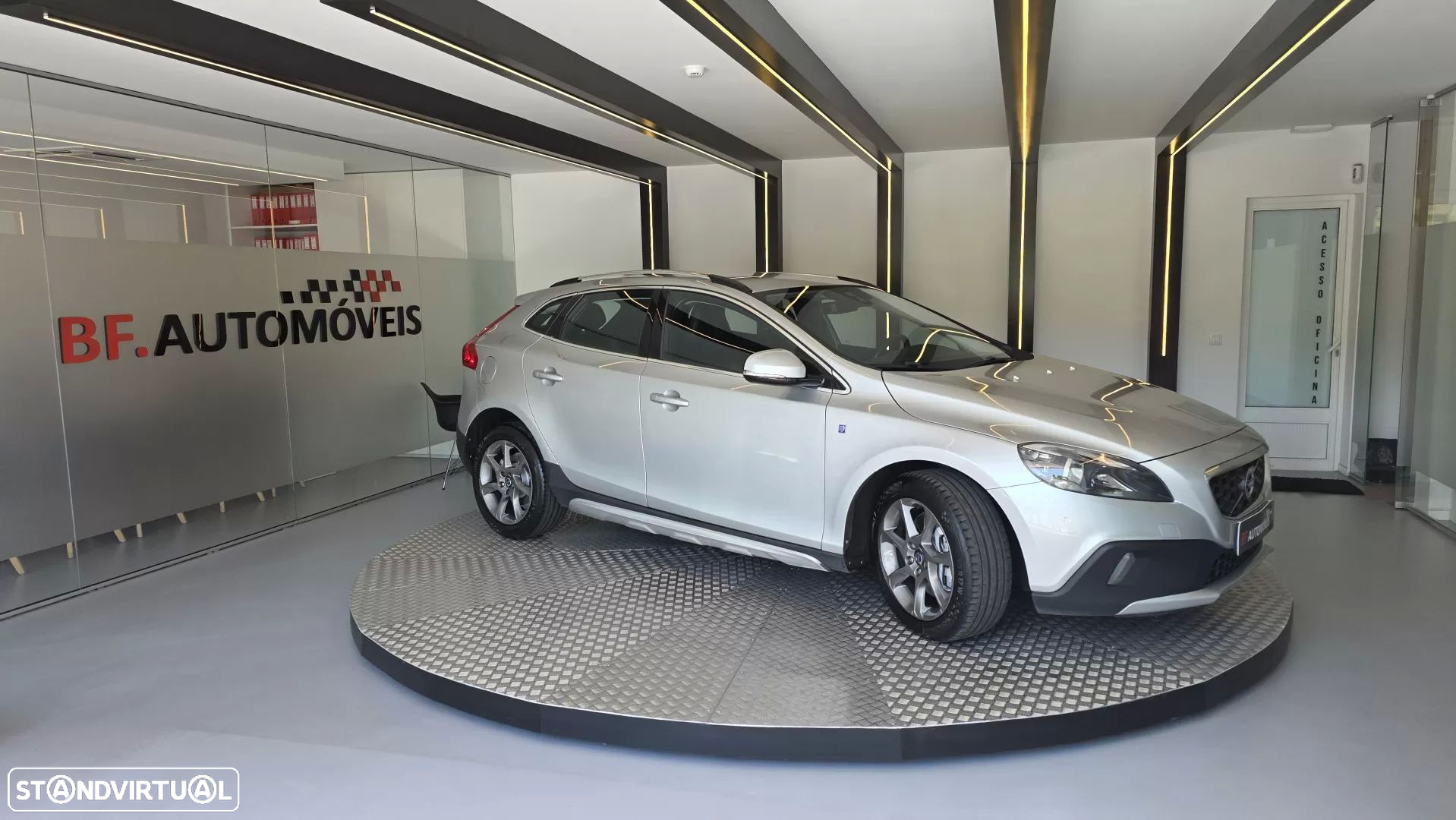 Volvo V40 Cross Country 2.0 D2 VOR Geartronic - 5
