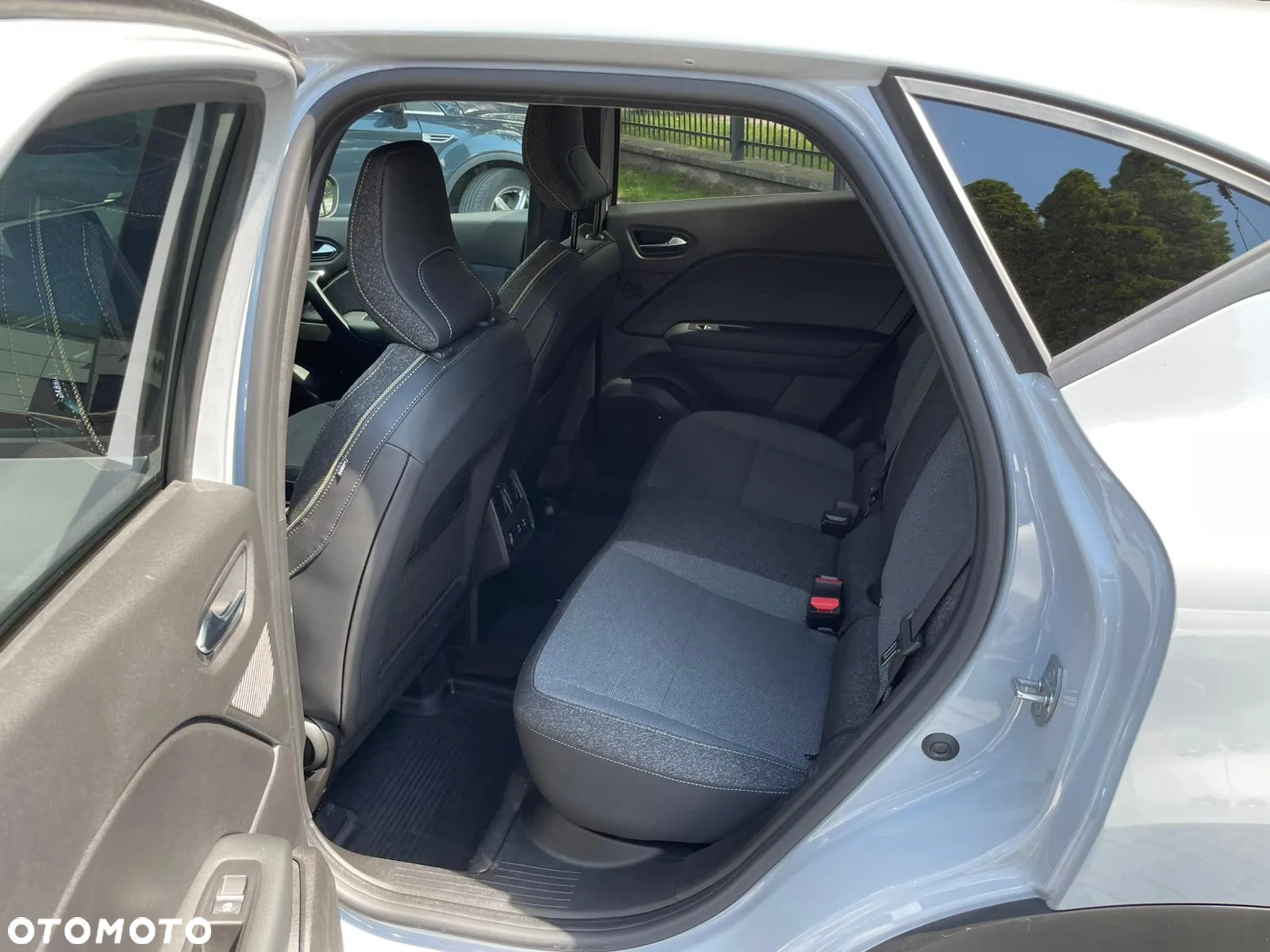 Renault Captur - 16