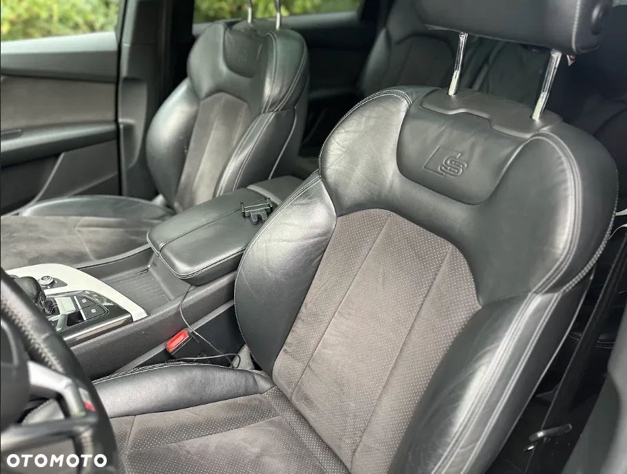 Audi Q7 - 11