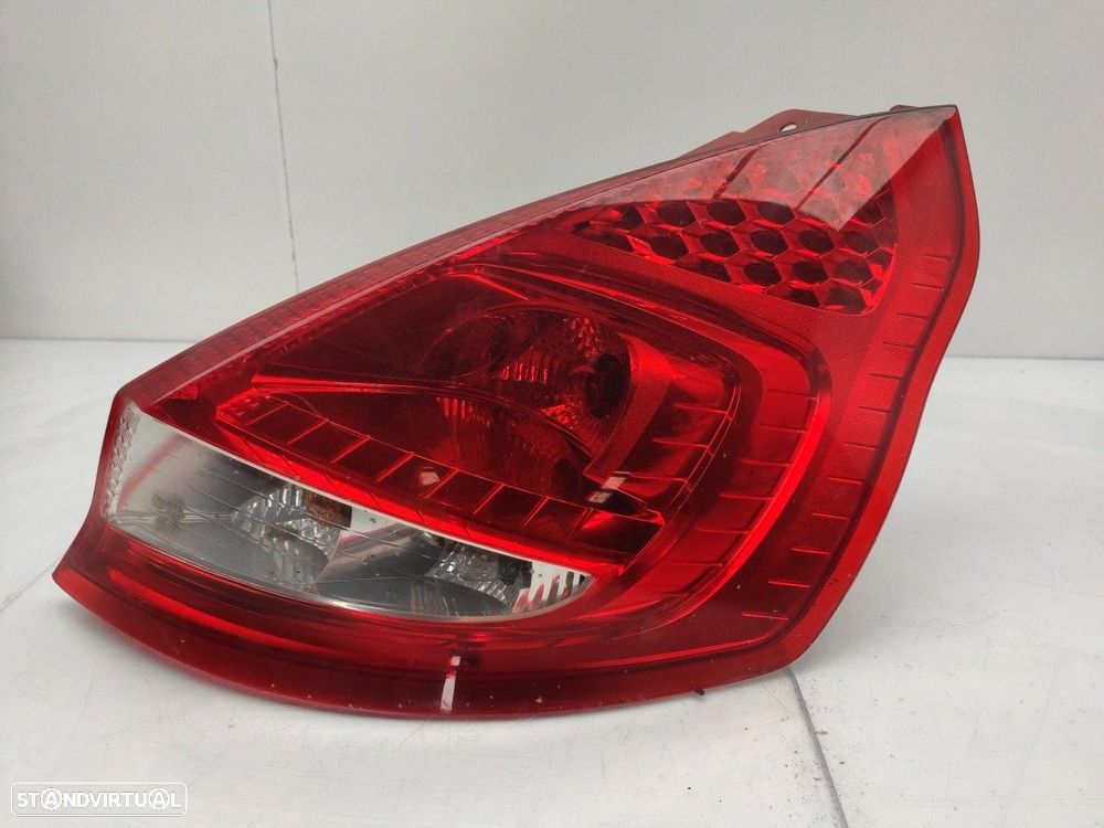 Farolim direito FORD Fiesta VI (CB1, CCN) - 1