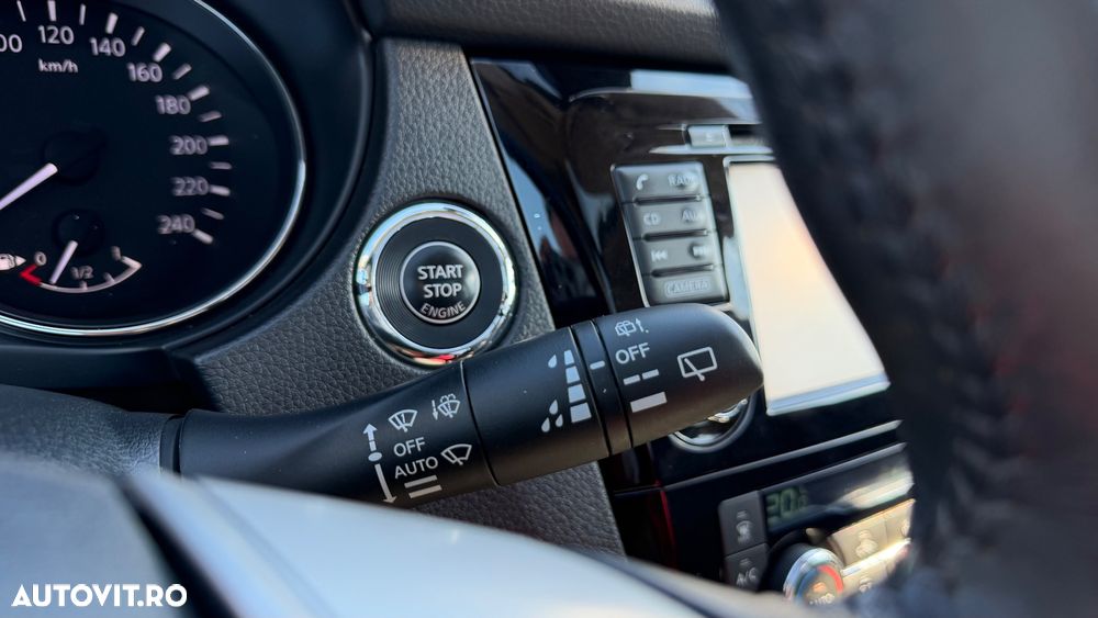 Nissan X-Trail 1.6 dCi Xtronic Tekna - 22