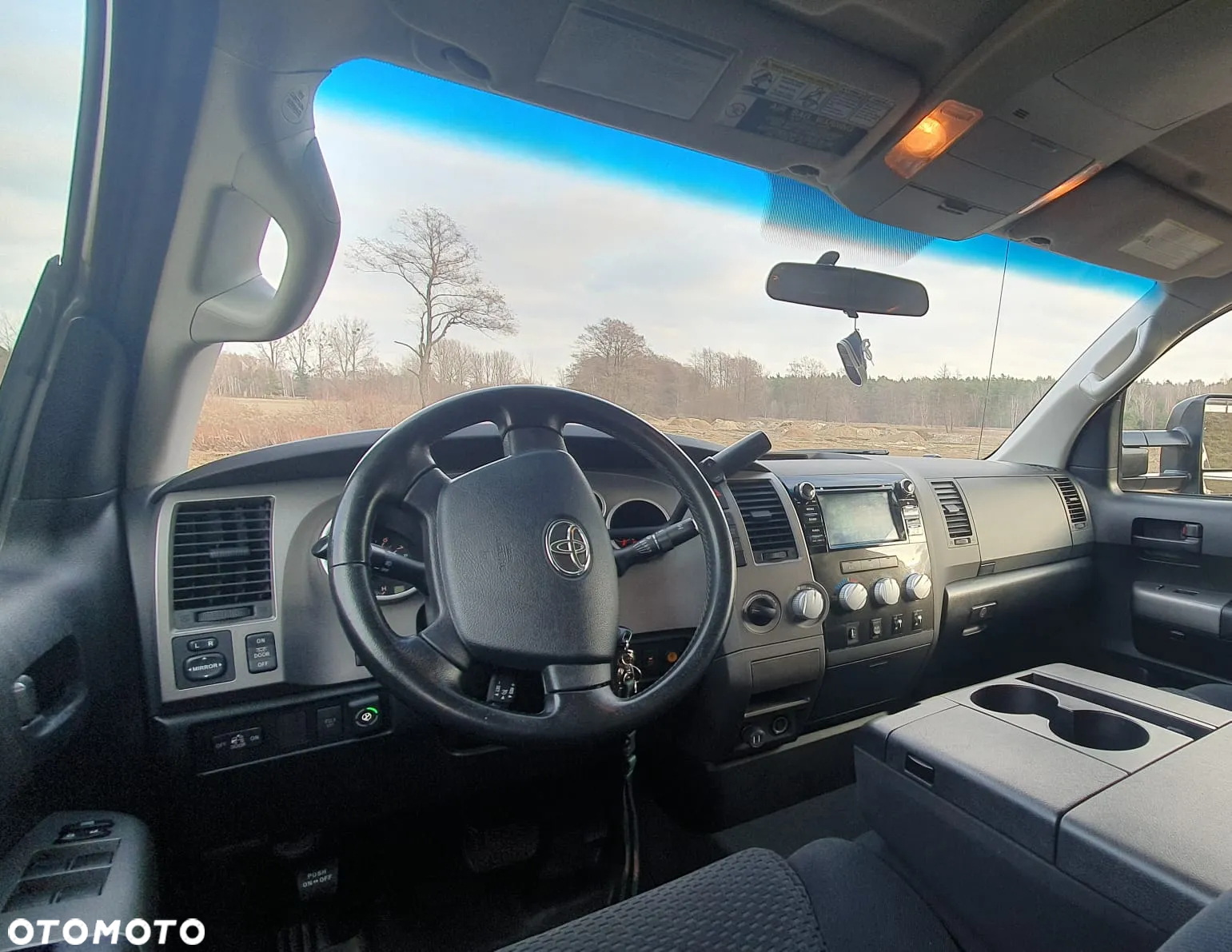 Toyota Tundra 5.7 4x4 Double Cab SR5 - 23