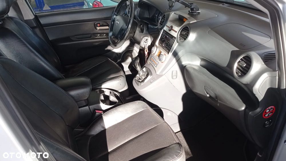 Kia Carens 2.0 CVVT EX - 13