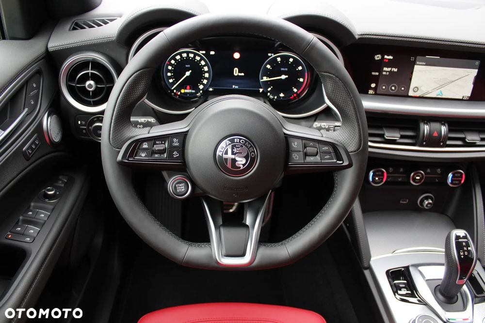 Alfa Romeo Stelvio 2.0 Turbo Veloce Q4 - 12