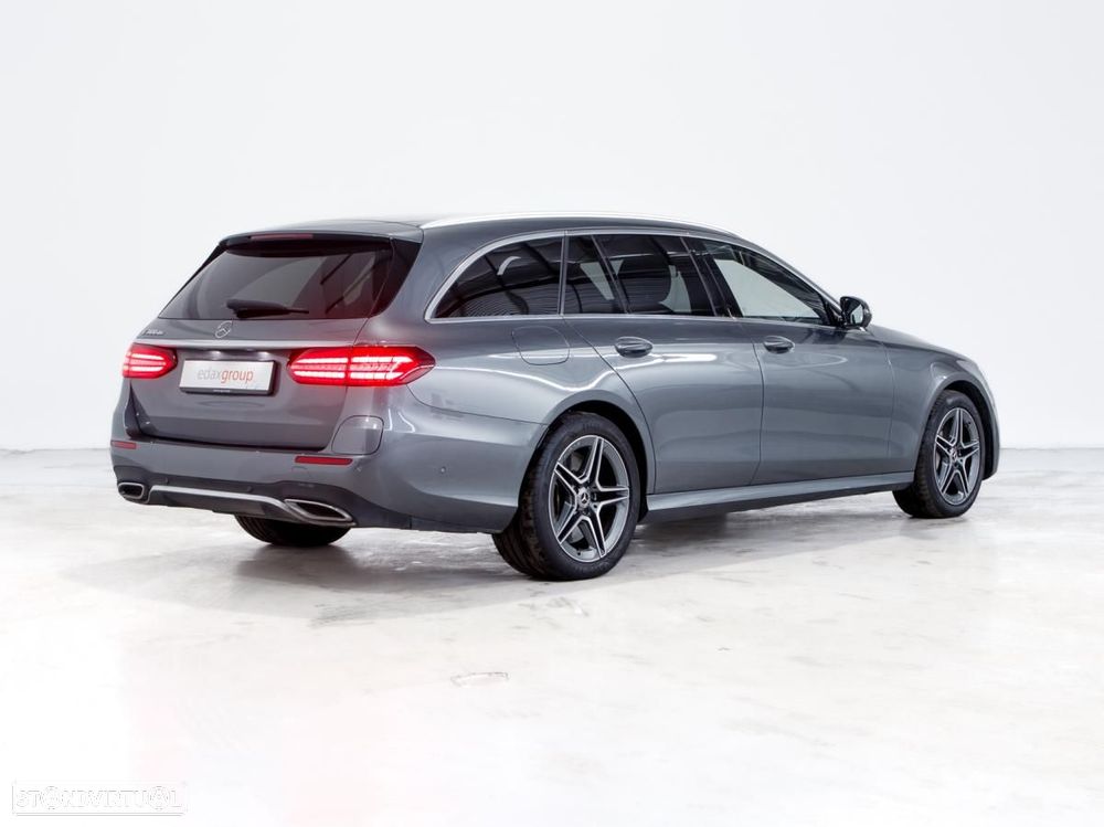 Mercedes-Benz E 300 de AMG Line - 3