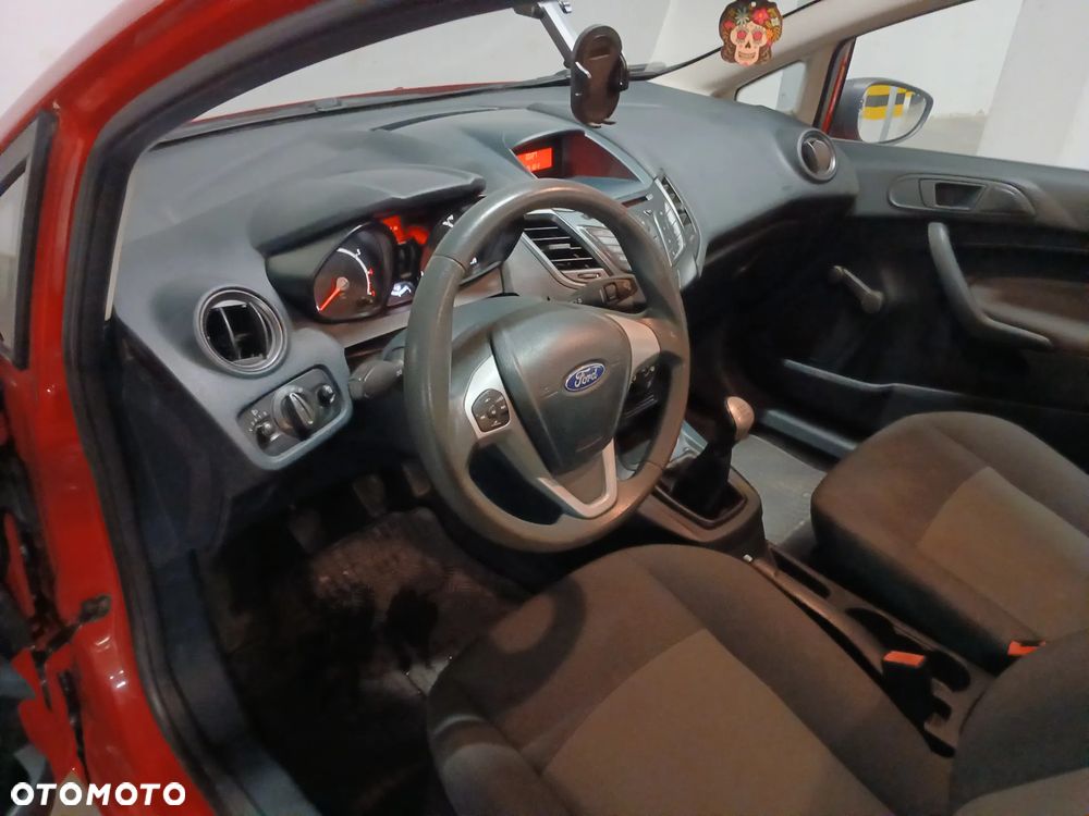 Ford Fiesta 1.25 Ambiente EU5 - 4