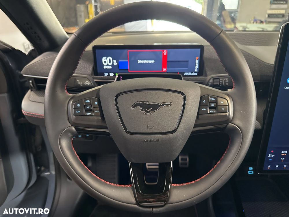 Ford Mustang Mach-E - 17