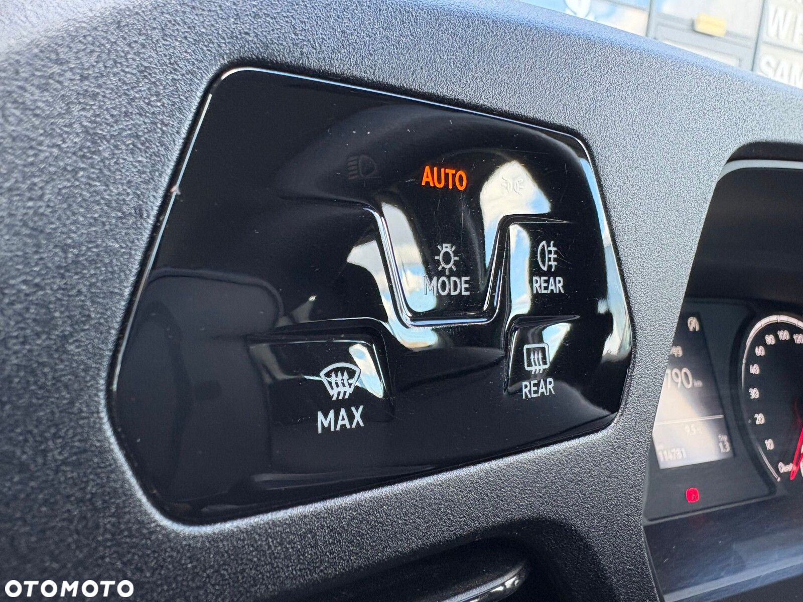 Volkswagen Caddy - 19