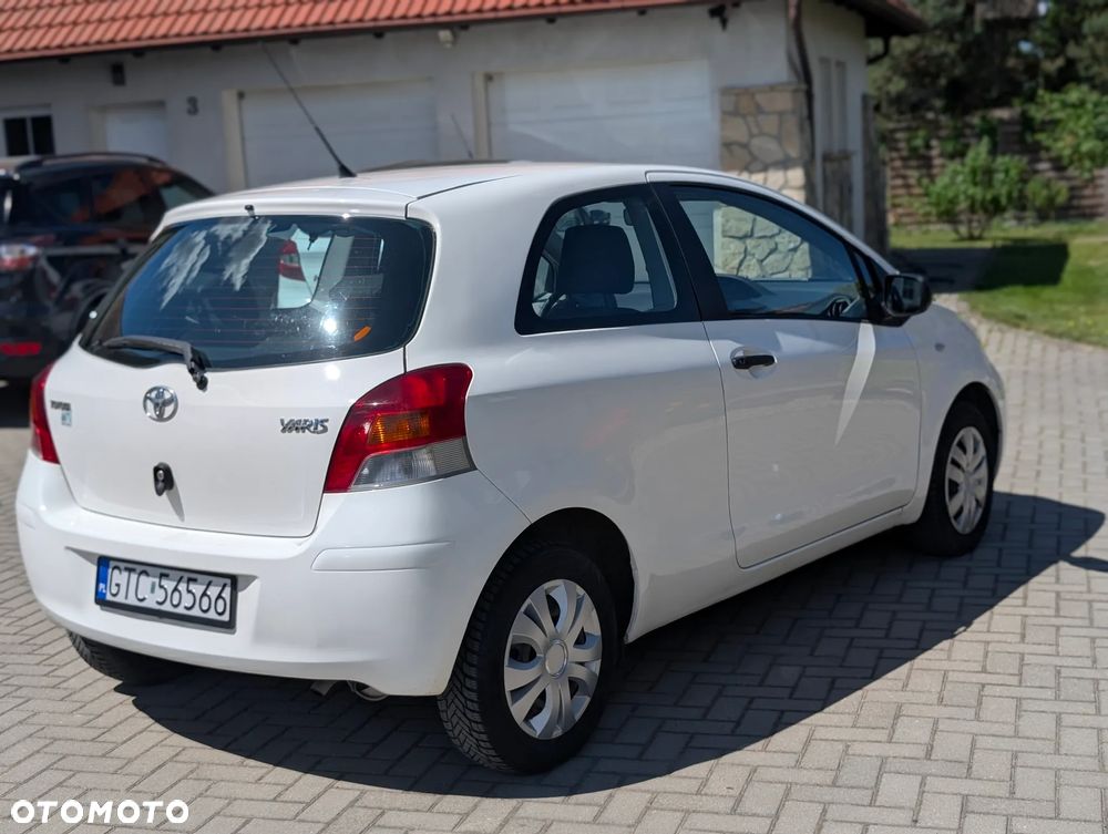 Toyota Yaris - 5