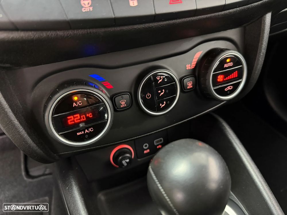 Fiat Tipo Station Wagon 1.6 M-Jet Lounge DCT - 22