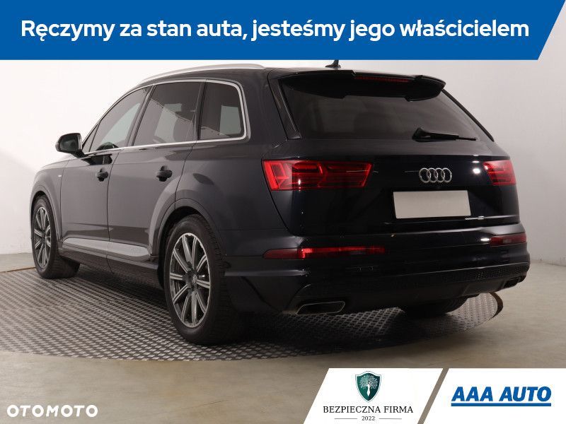 Audi Q7 - 6