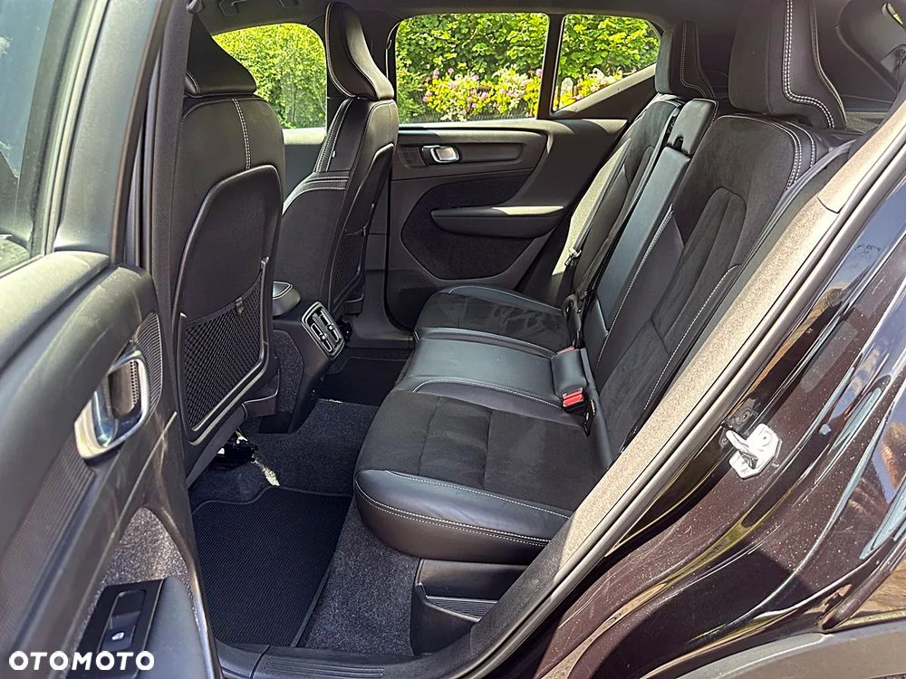 Volvo XC 40 T3 Geartronic RDesign - 11