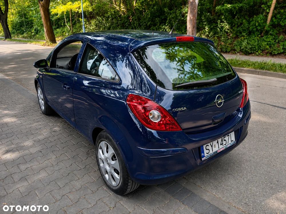 Opel Corsa 1.0 12V Essentia - 4