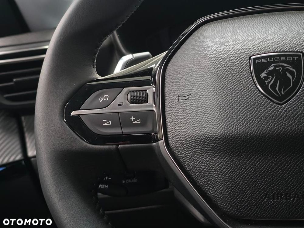 Peugeot 208 1.2 mHEV Allure - 13