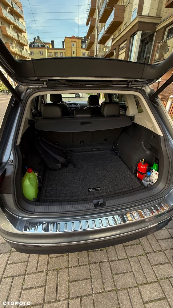 Volkswagen Tiguan Allspace - 9