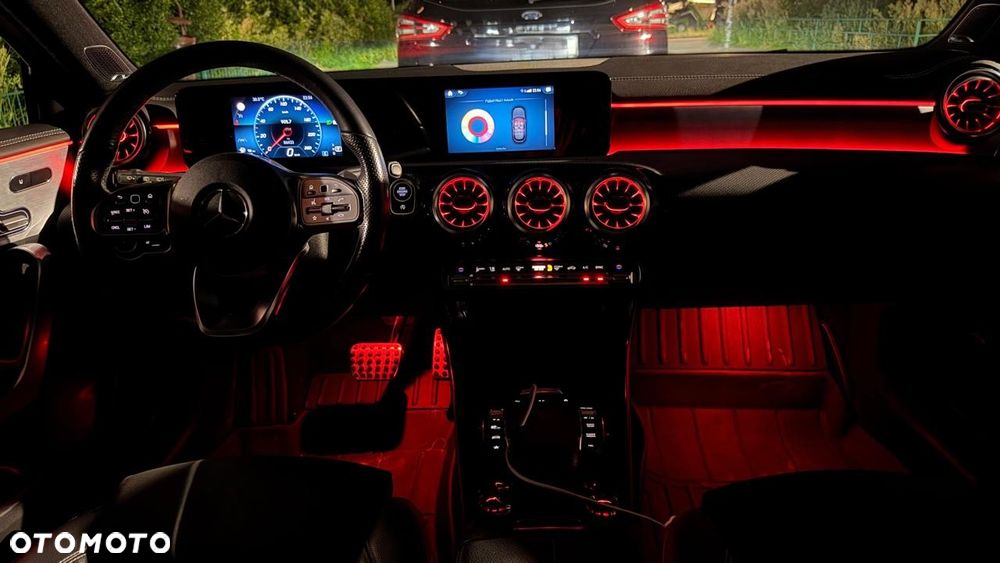 Mercedes-Benz Klasa A 250 4-Matic AMG Line 7G-DCT - 32
