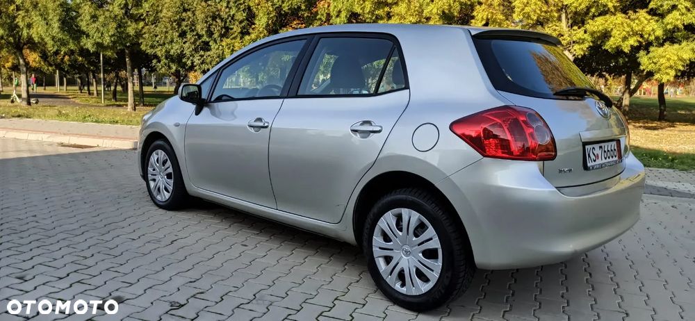 Toyota Auris 1.6 Dynamic MS - 4