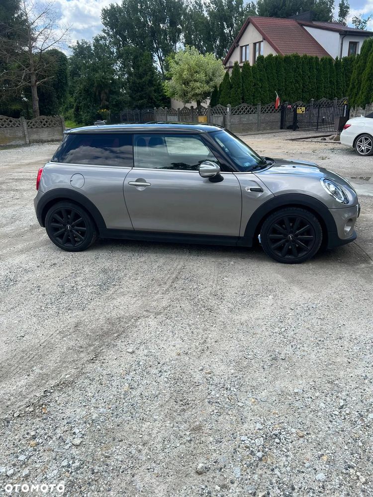 MINI Cooper Standard - 3