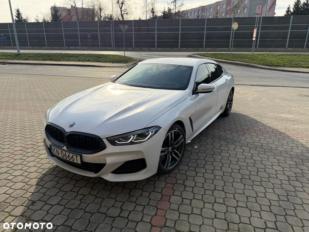 BMW Seria 8 840i xDrive - 1