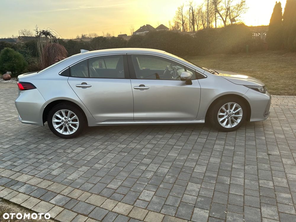 Toyota Corolla 1.8 Hybrid GPF Executive - 19