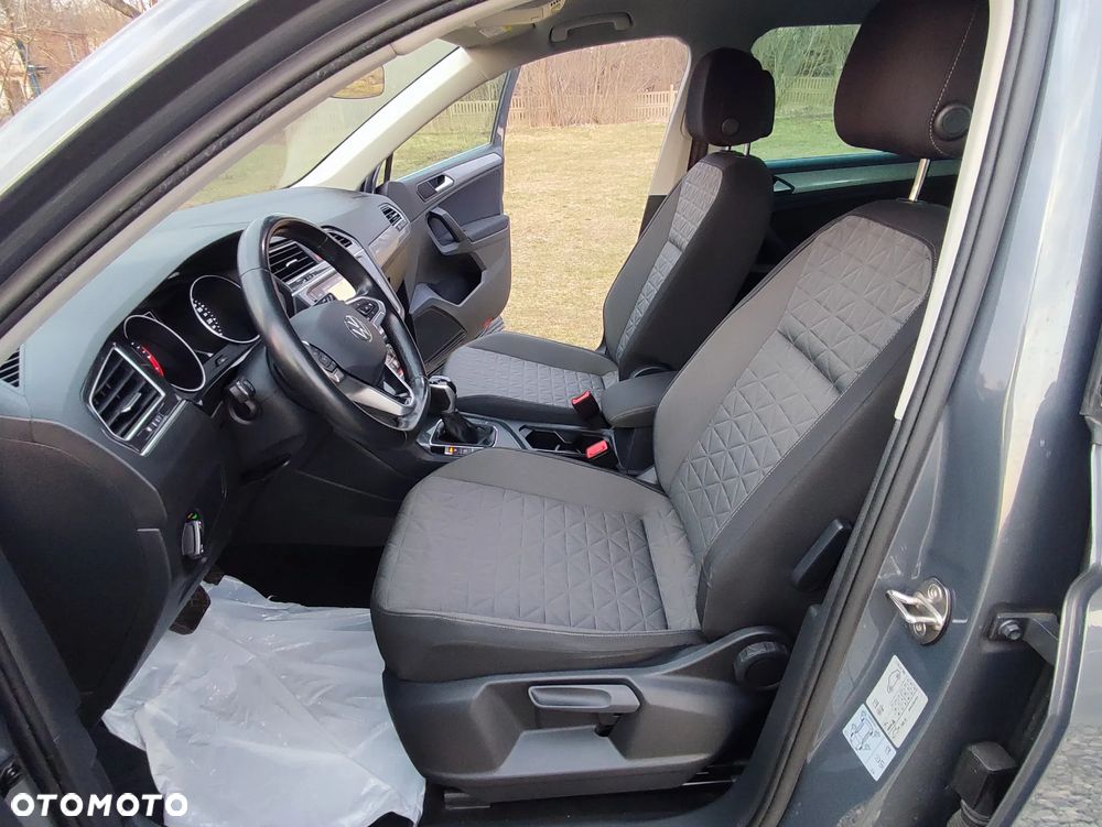 Volkswagen Tiguan - 30