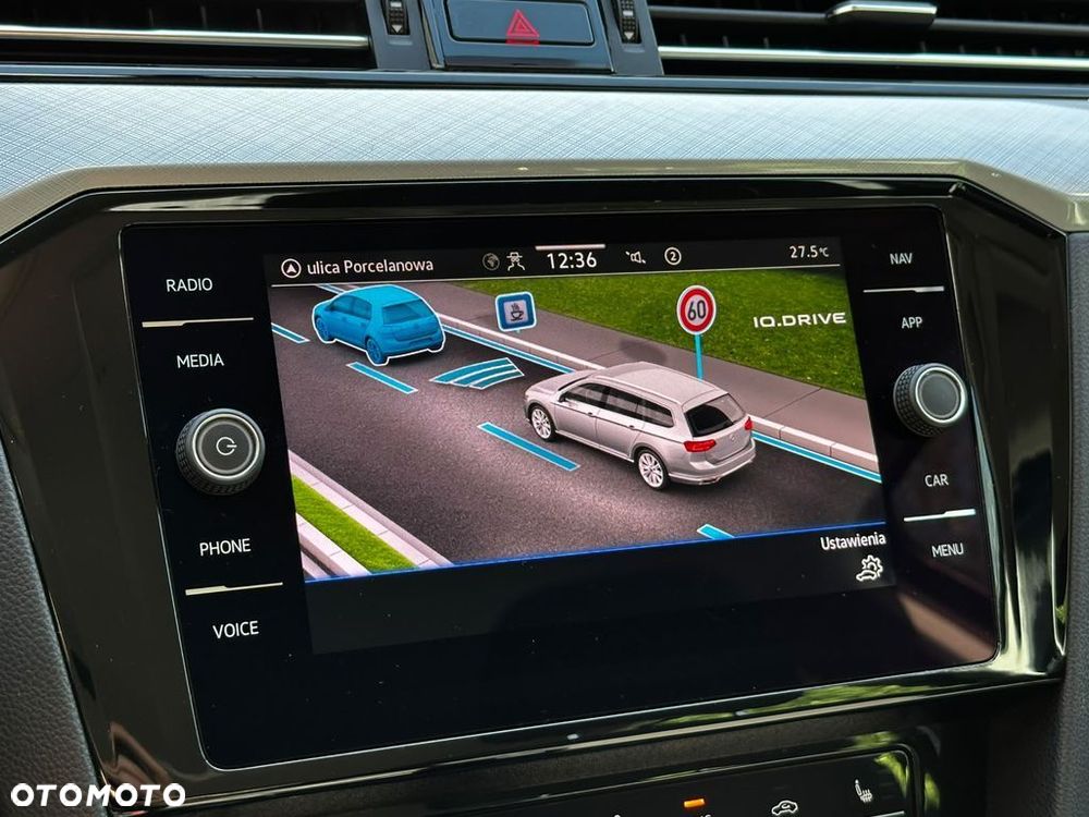Volkswagen Passat 2.0 TSI Business DSG - 19