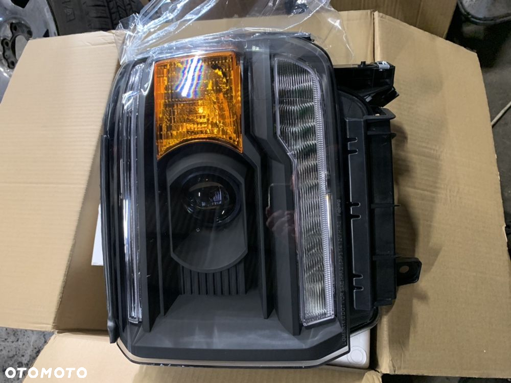 Gmc Sierra 2014-18 lampy przednie nowe - 2