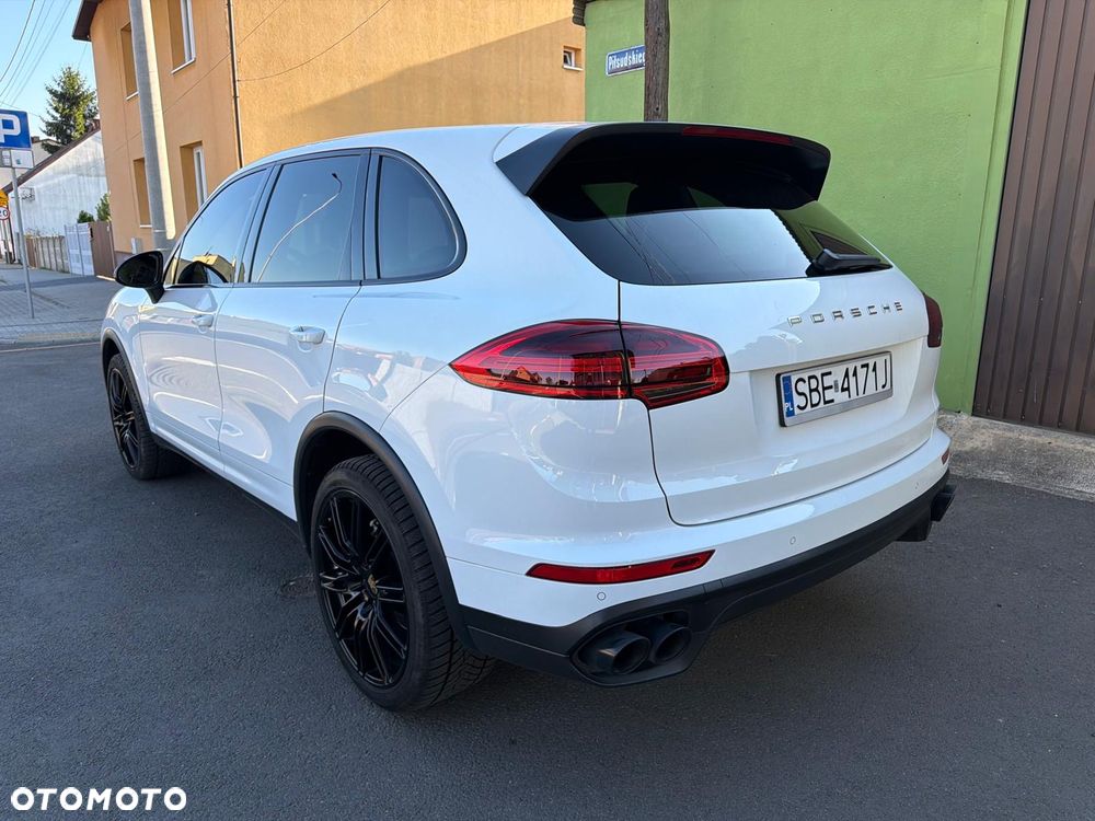 Porsche Cayenne - 16
