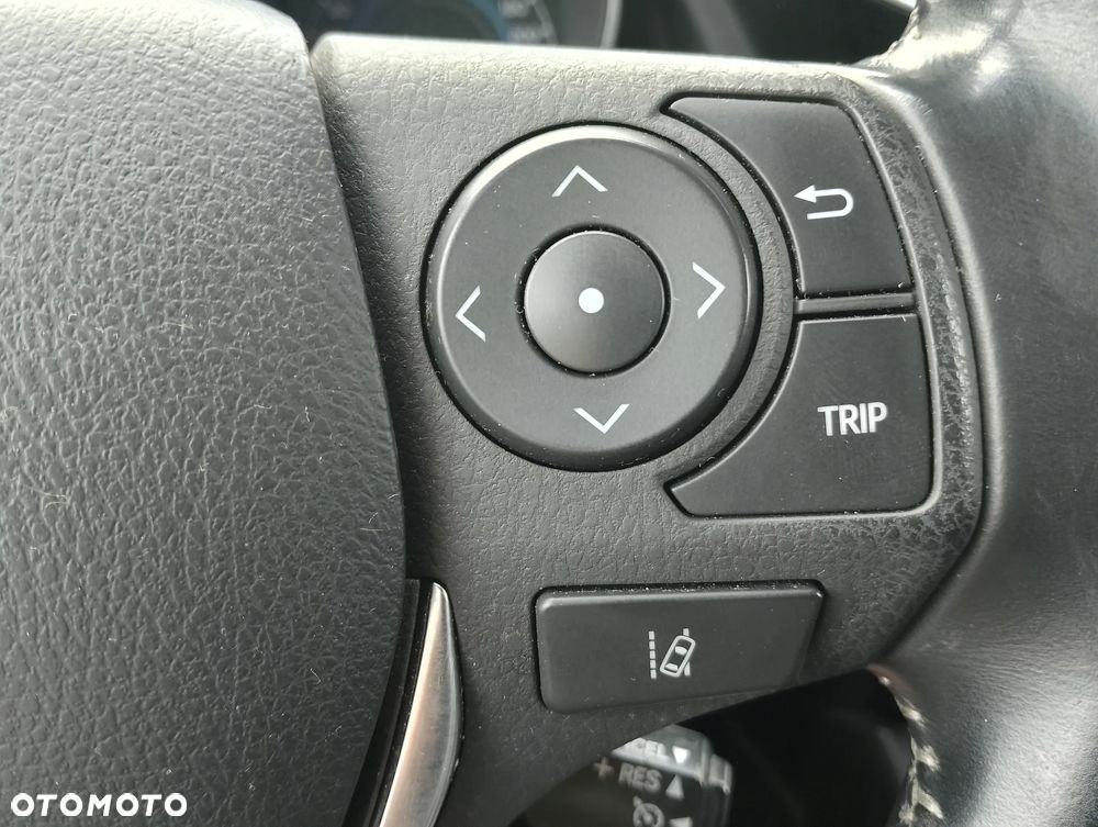 Toyota Auris - 22
