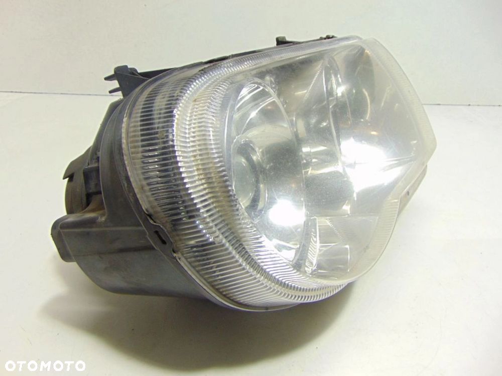 LAMPA PRAWY PRZÓD CHRYSLER 300C (2004 - 2010) 3.0 CRD 218 KM - 3
