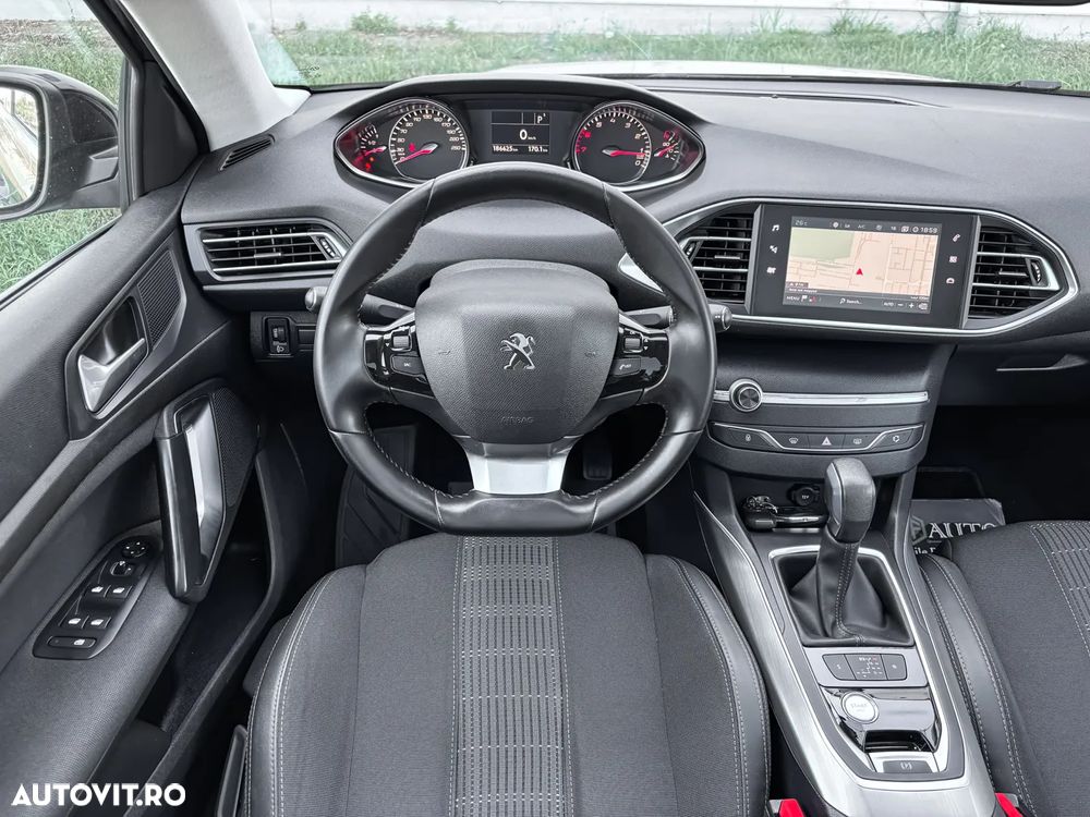 Peugeot 308 - 7