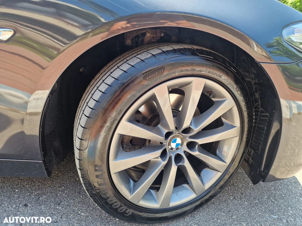 BMW Seria 5 520d Aut. Luxury Line - 9