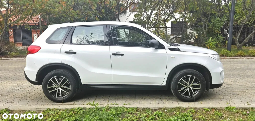 Suzuki Vitara 1.6 Comfort 4WD - 10