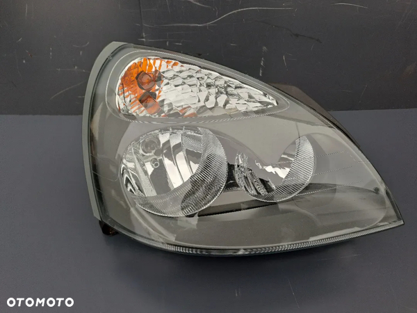 Lampa Przednia Prawa Renault Clio II FL